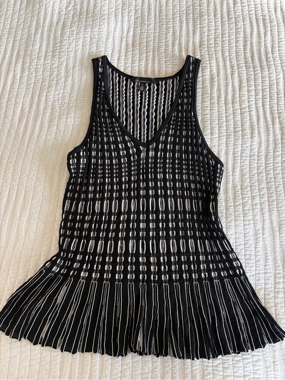 White House Black Market Black and White Openwork V-Neck Tank